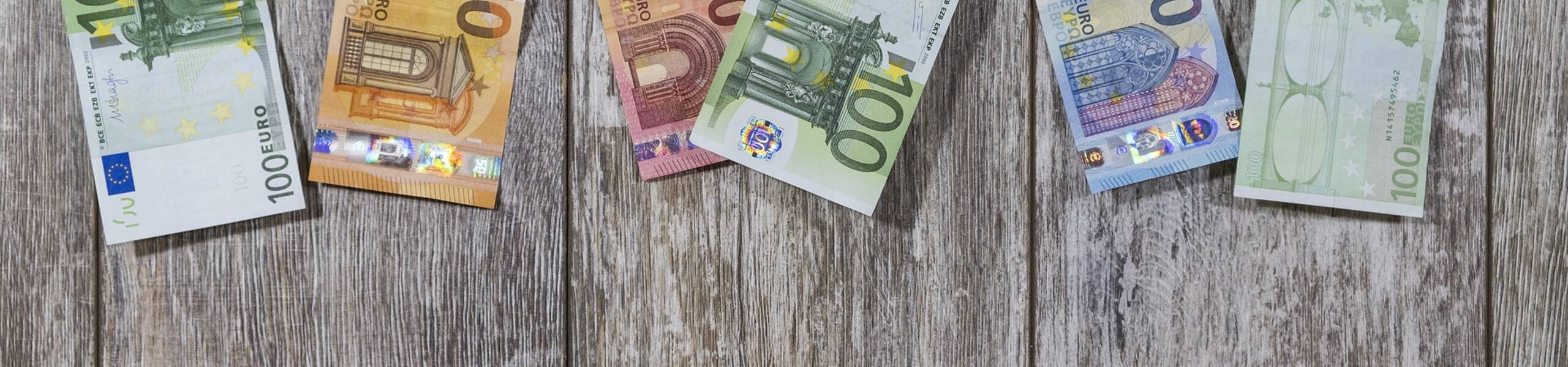 Dollar Perlahan Menguat, Menekan EURUSD